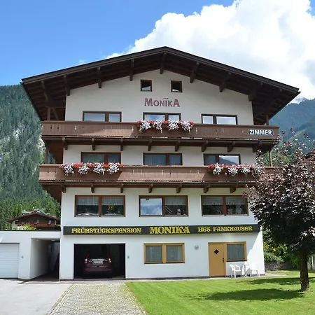 Gastehaus Monika 3* Mayrhofen